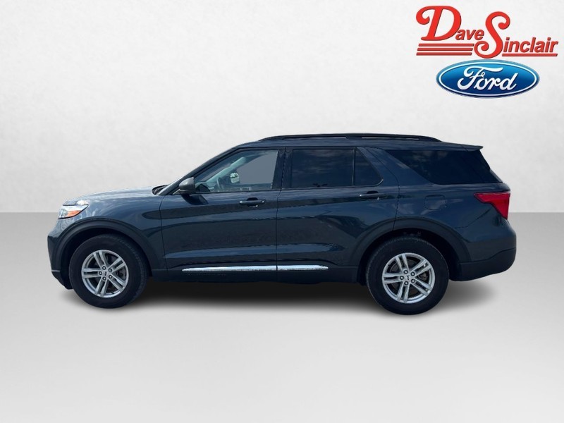 Ford Explorer Vehicle Full-screen Gallery Image 10