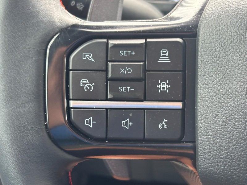 Ford F-150 Vehicle Full-screen Gallery Image 19