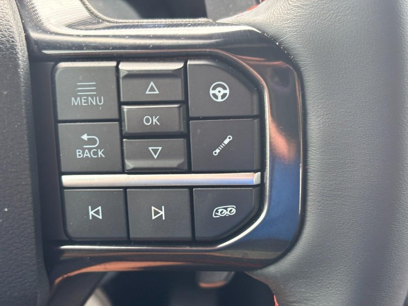 Ford F-150 Vehicle Full-screen Gallery Image 20