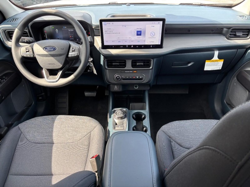 Ford Maverick Vehicle Full-screen Gallery Image 15