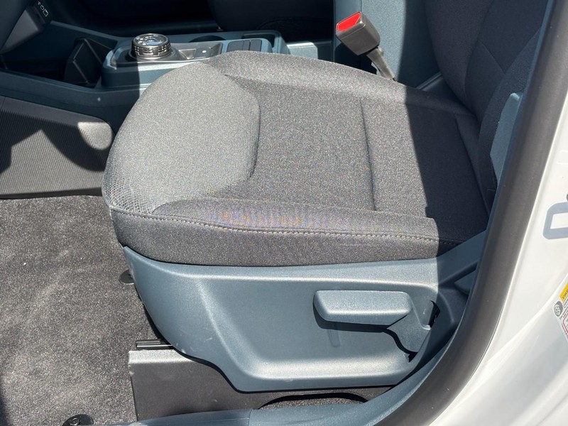 Ford Maverick Vehicle Full-screen Gallery Image 17