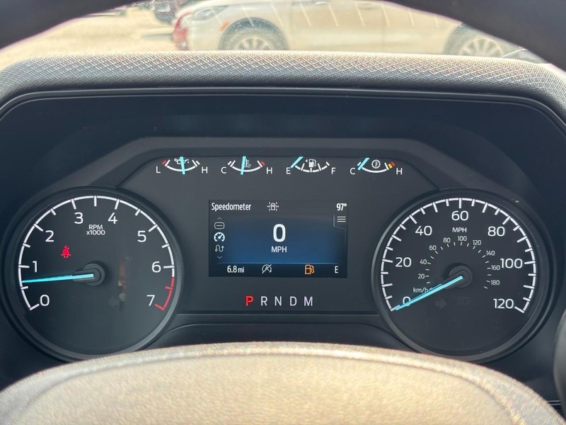 Ford F-150 Vehicle Full-screen Gallery Image 18