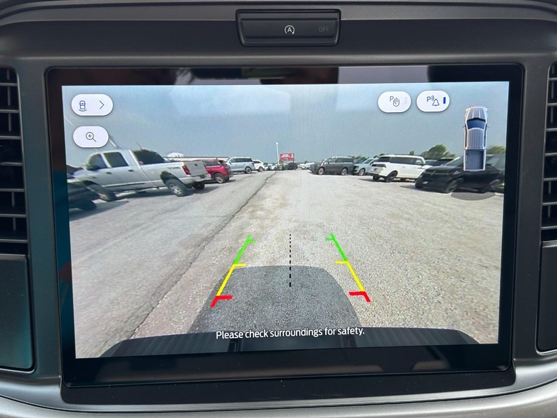 Ford F-150 Vehicle Full-screen Gallery Image 20