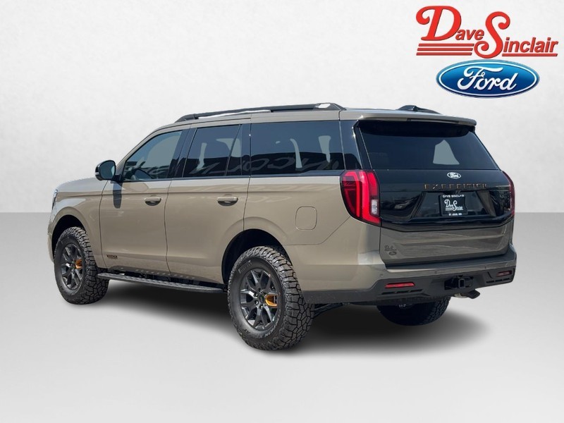 Ford Expedition Vehicle Full-screen Gallery Image 09