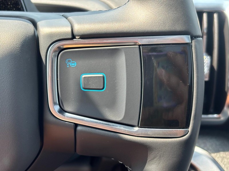 Ford Expedition Vehicle Full-screen Gallery Image 21