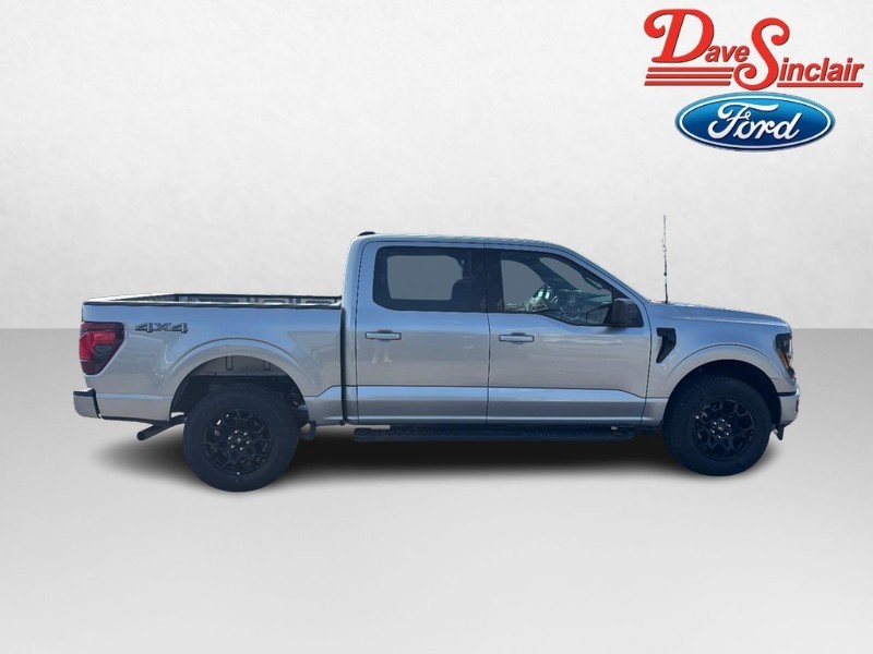 Ford F-150 Vehicle Full-screen Gallery Image 05