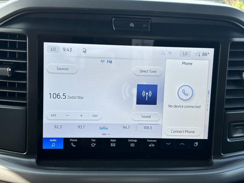 Ford F-150 Vehicle Full-screen Gallery Image 22