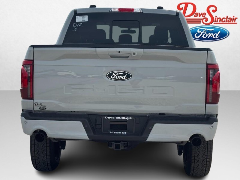Ford F-150 Vehicle Full-screen Gallery Image 08