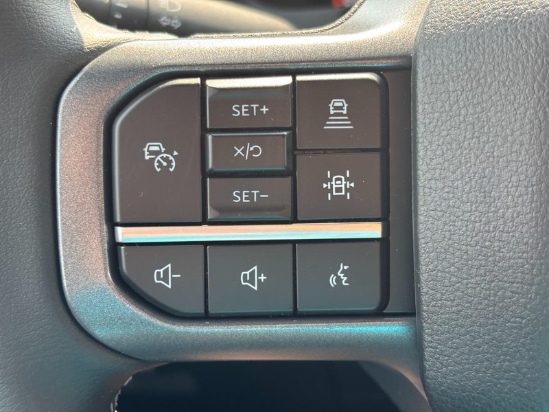 Ford F-150 Vehicle Full-screen Gallery Image 19