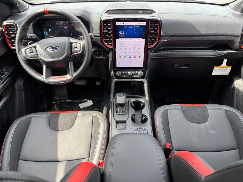 Ford Ranger Vehicle Full-screen Gallery Image 15