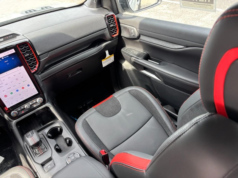 Ford Ranger Vehicle Full-screen Gallery Image 16