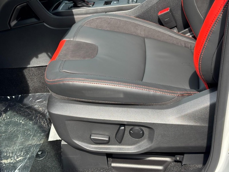 Ford Ranger Vehicle Full-screen Gallery Image 17