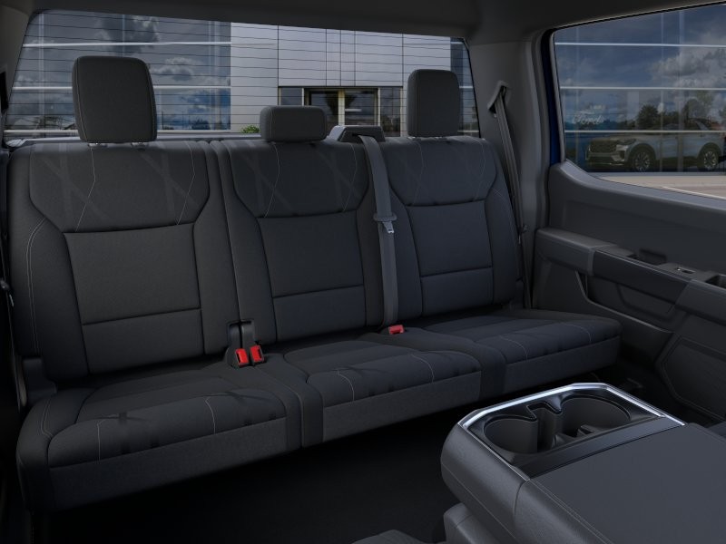Ford F-150 Vehicle Full-screen Gallery Image 13