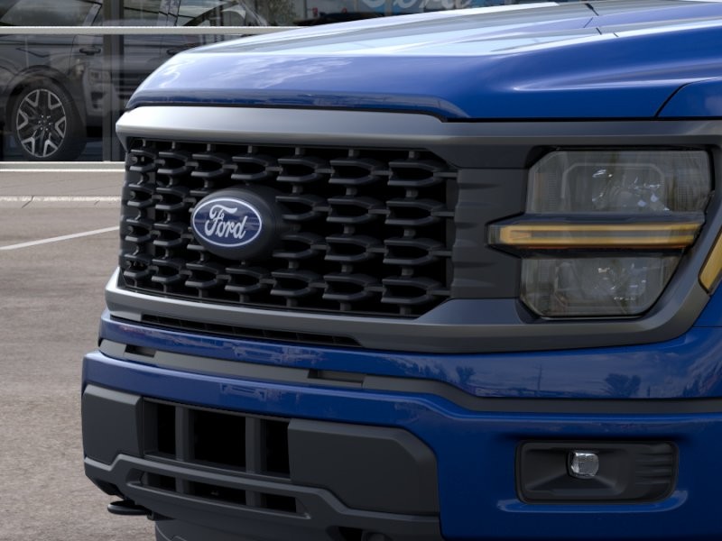 Ford F-150 Vehicle Full-screen Gallery Image 19