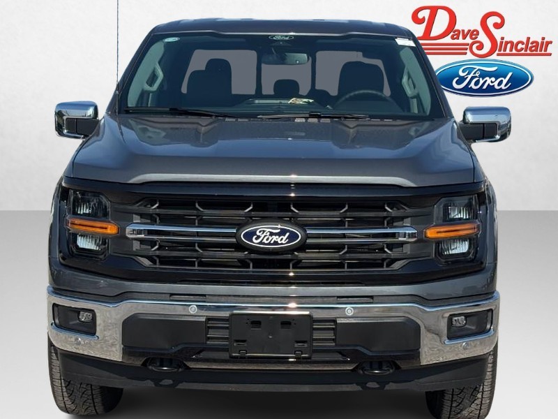 Ford F-150 Vehicle Full-screen Gallery Image 02