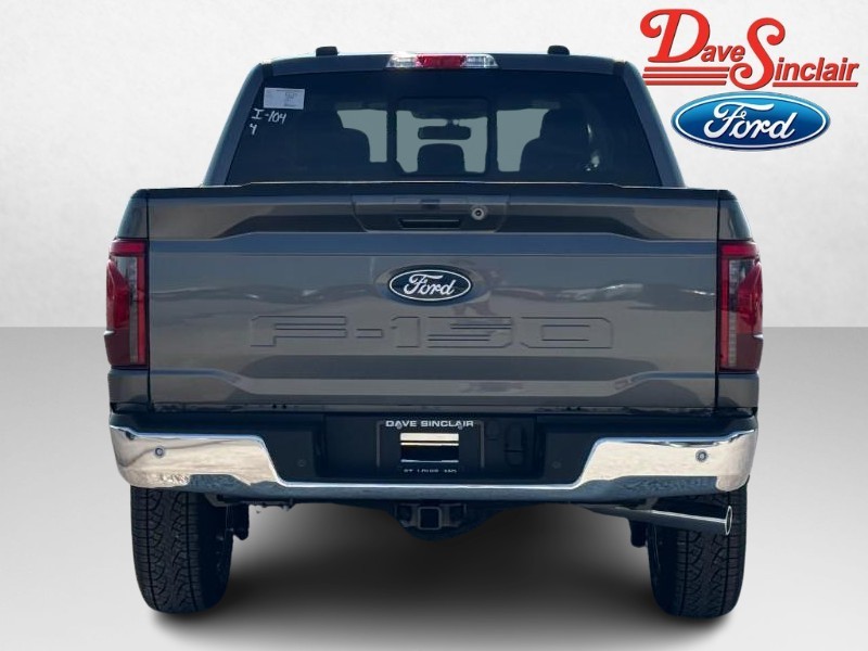 Ford F-150 Vehicle Full-screen Gallery Image 08