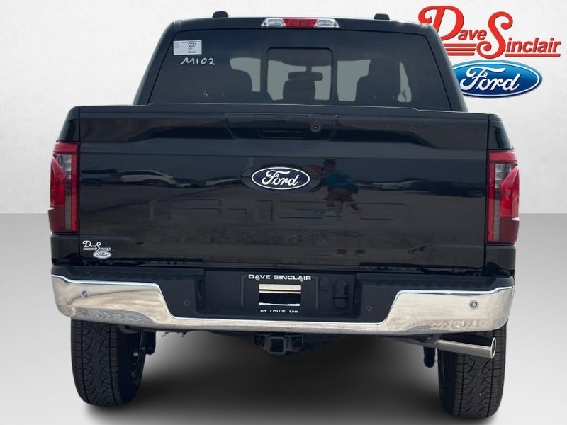 Ford F-150 Vehicle Full-screen Gallery Image 08