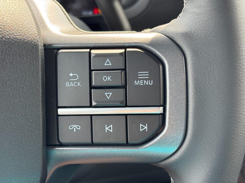 Ford F-150 Vehicle Full-screen Gallery Image 20