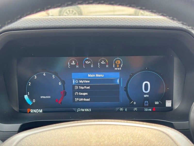 Ford F-150 Vehicle Full-screen Gallery Image 21