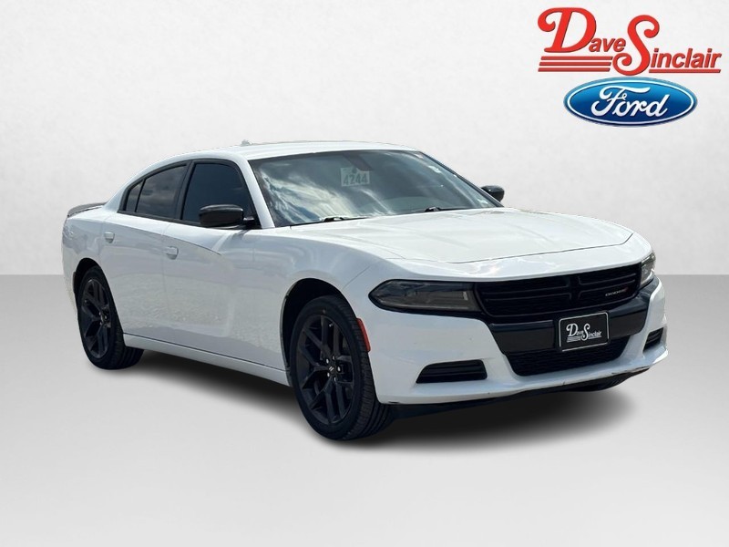 Dodge Charger Vehicle Full-screen Gallery Image 03