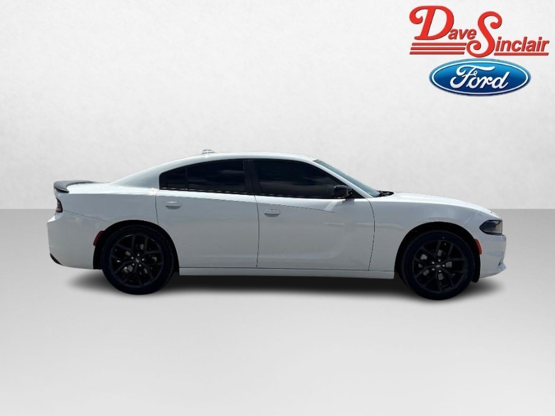 Dodge Charger Vehicle Full-screen Gallery Image 04