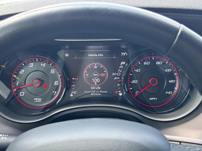 Dodge Charger Vehicle Full-screen Gallery Image 19