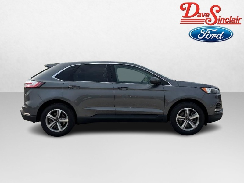 Ford Edge Vehicle Full-screen Gallery Image 05