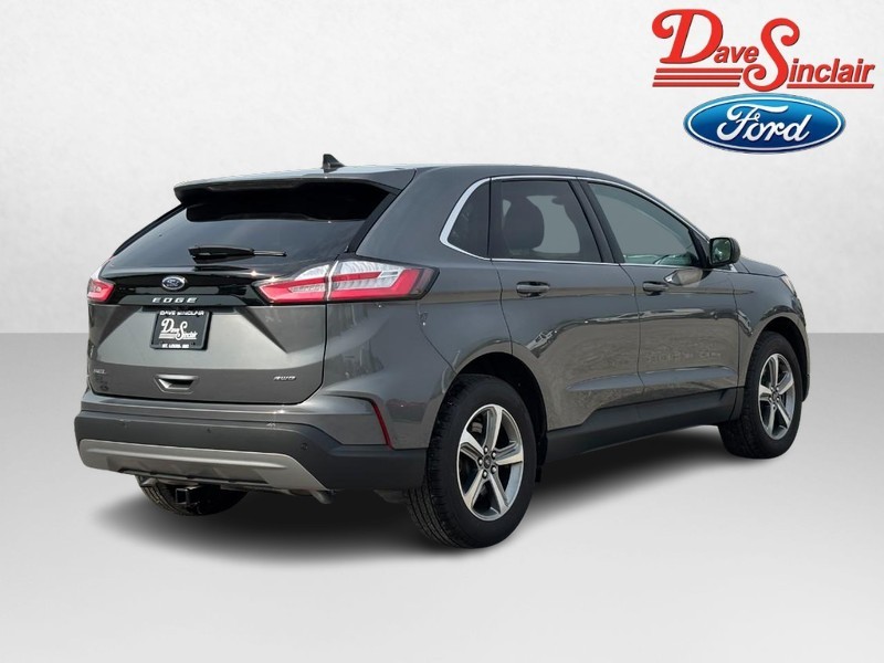 Ford Edge Vehicle Full-screen Gallery Image 07