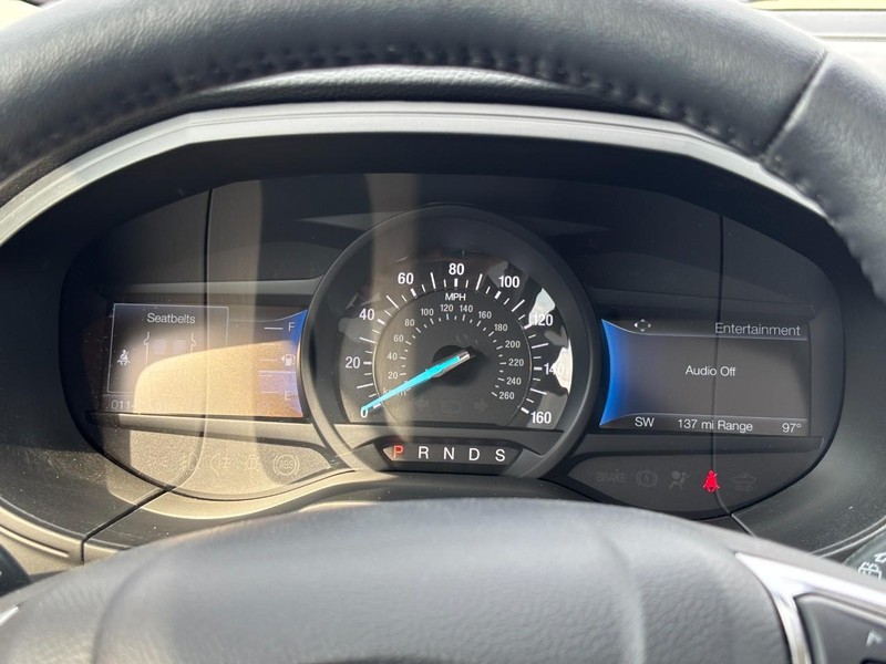 Ford Edge Vehicle Full-screen Gallery Image 21