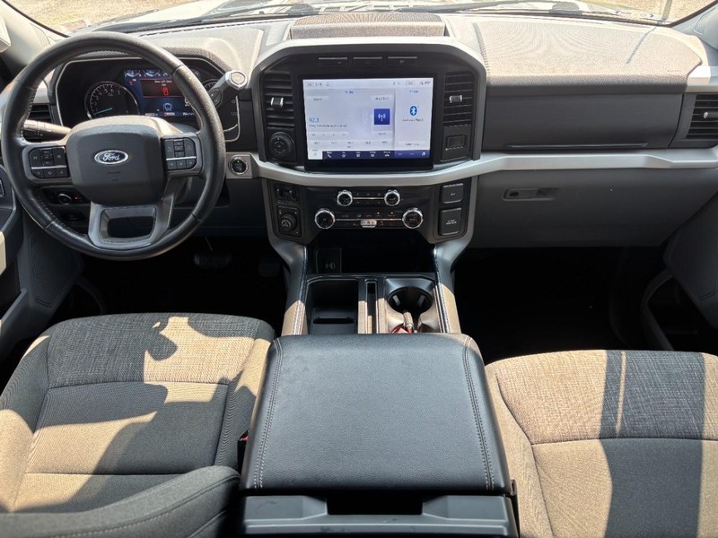 Ford F-150 Vehicle Full-screen Gallery Image 15