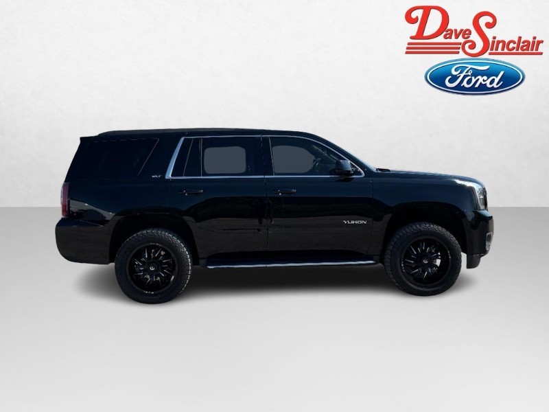 GMC Yukon Vehicle Image 05