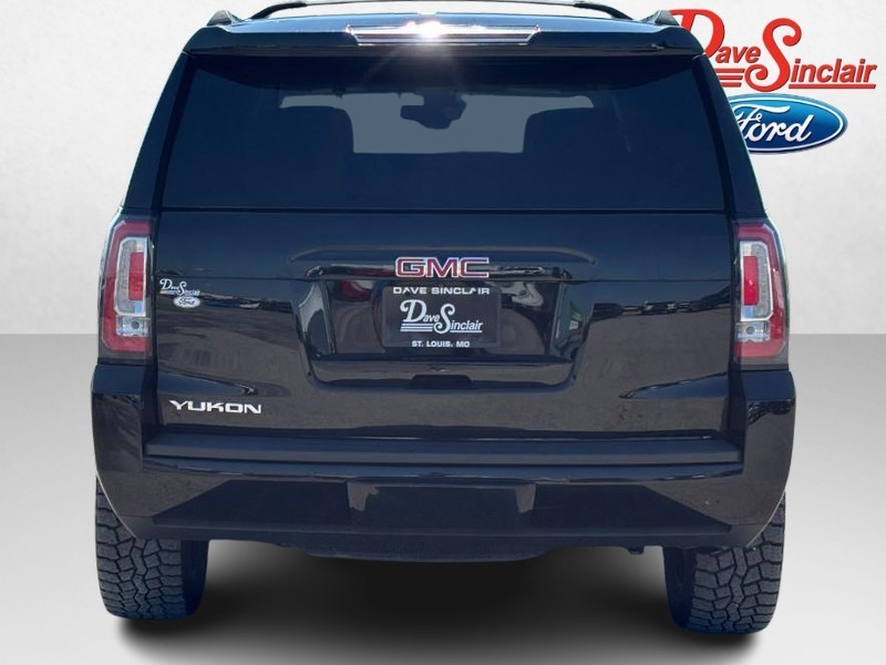 GMC Yukon Vehicle Image 08