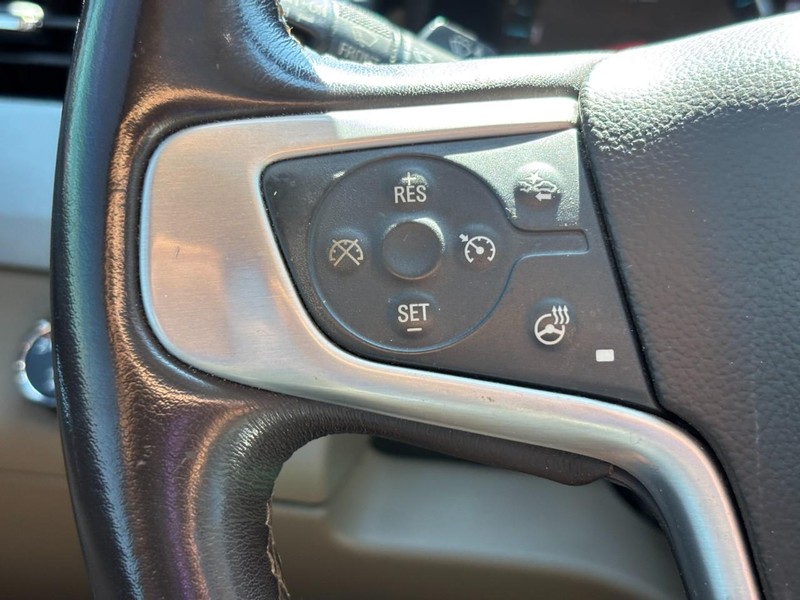 GMC Yukon Vehicle Image 21