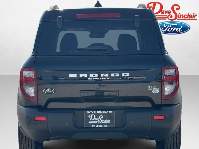 Ford Bronco Sport Vehicle Full-screen Gallery Image 08