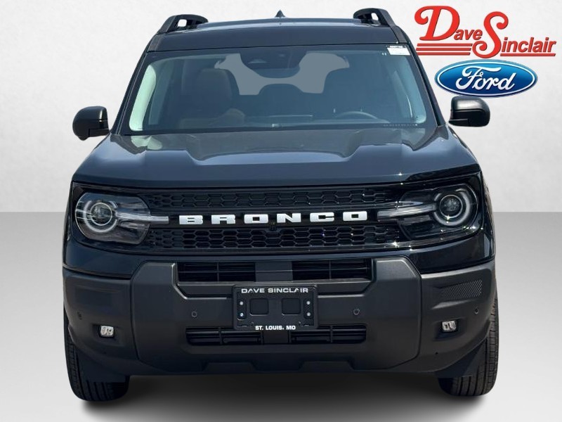 Ford Bronco Sport Vehicle Full-screen Gallery Image 02