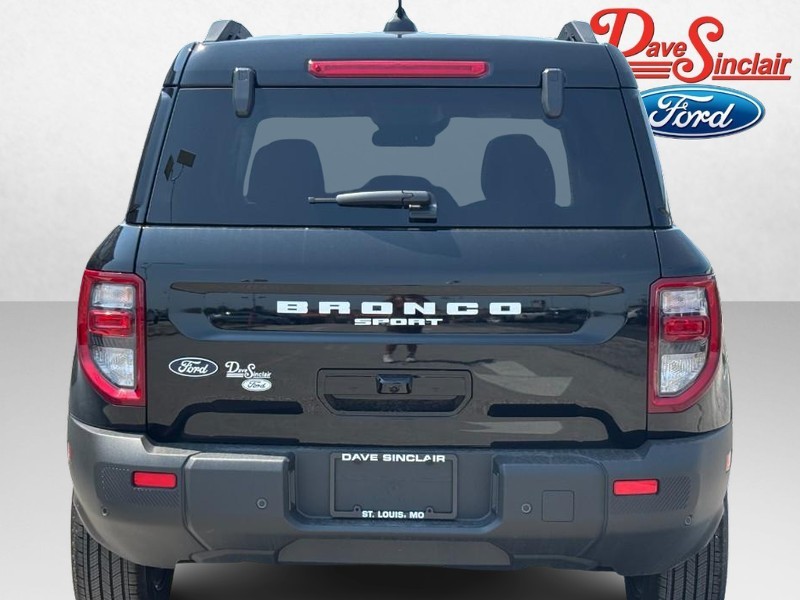 Ford Bronco Sport Vehicle Full-screen Gallery Image 08