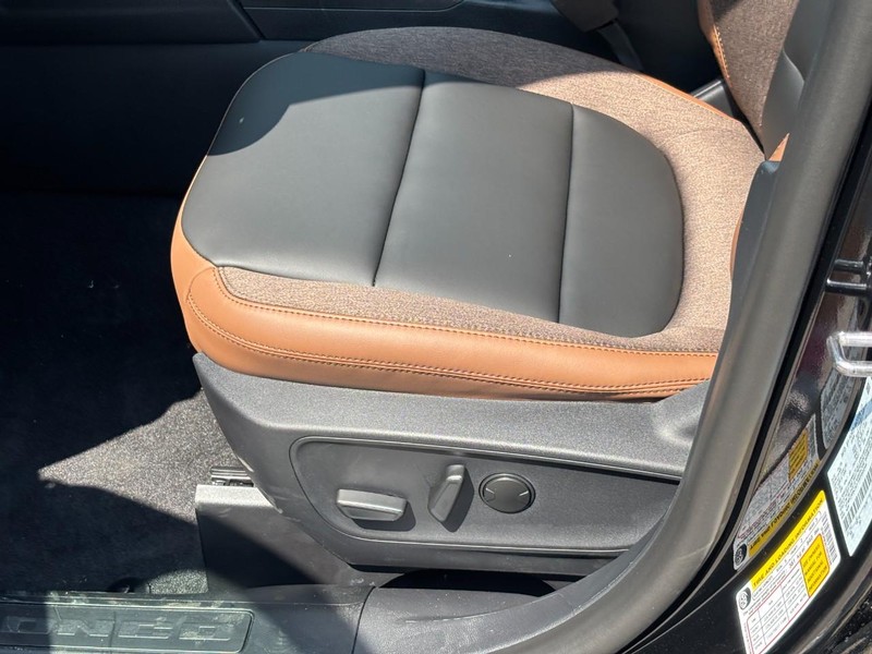 Ford Bronco Sport Vehicle Full-screen Gallery Image 18
