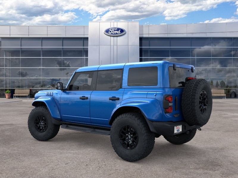 Ford Bronco Vehicle Full-screen Gallery Image 05