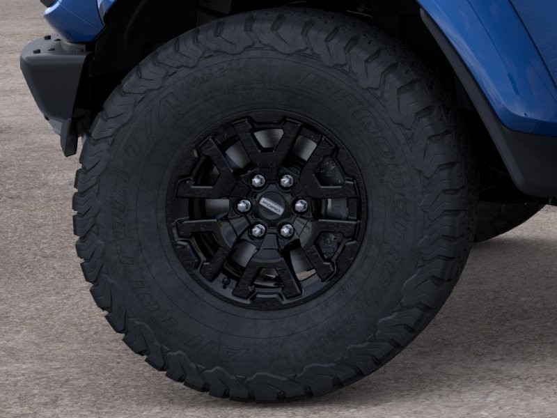 Ford Bronco Vehicle Full-screen Gallery Image 23