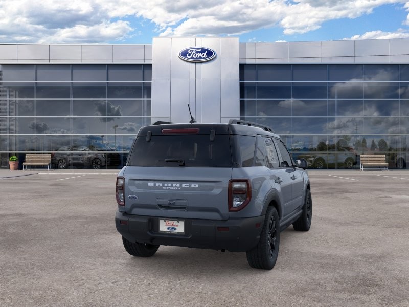 Ford Bronco Sport Vehicle Full-screen Gallery Image 10