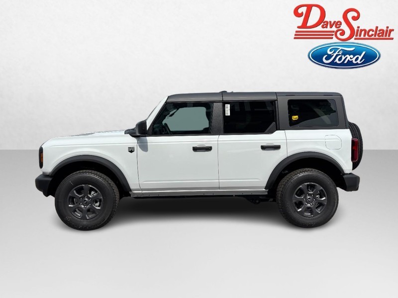 Ford Bronco Vehicle Full-screen Gallery Image 10