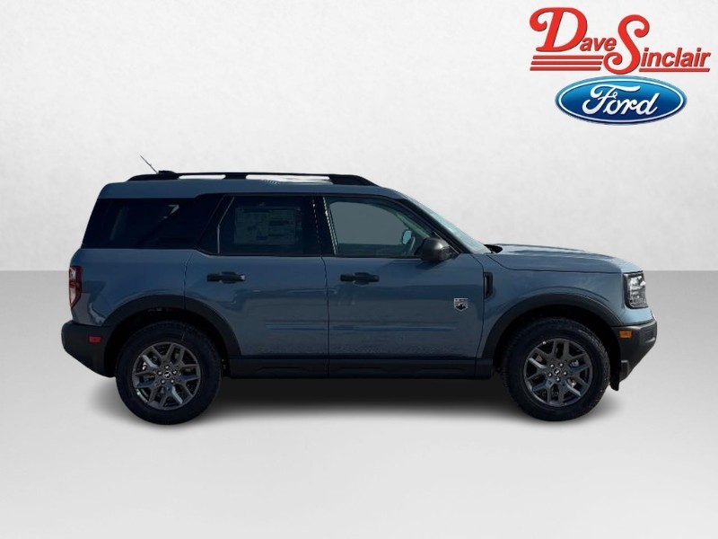 Ford Bronco Sport Vehicle Full-screen Gallery Image 05