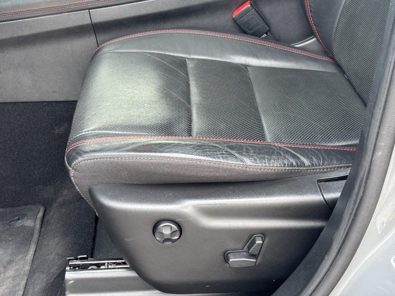 Dodge Durango Vehicle Full-screen Gallery Image 16
