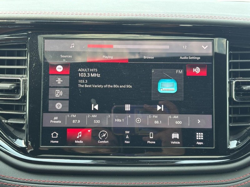 Dodge Durango Vehicle Full-screen Gallery Image 21