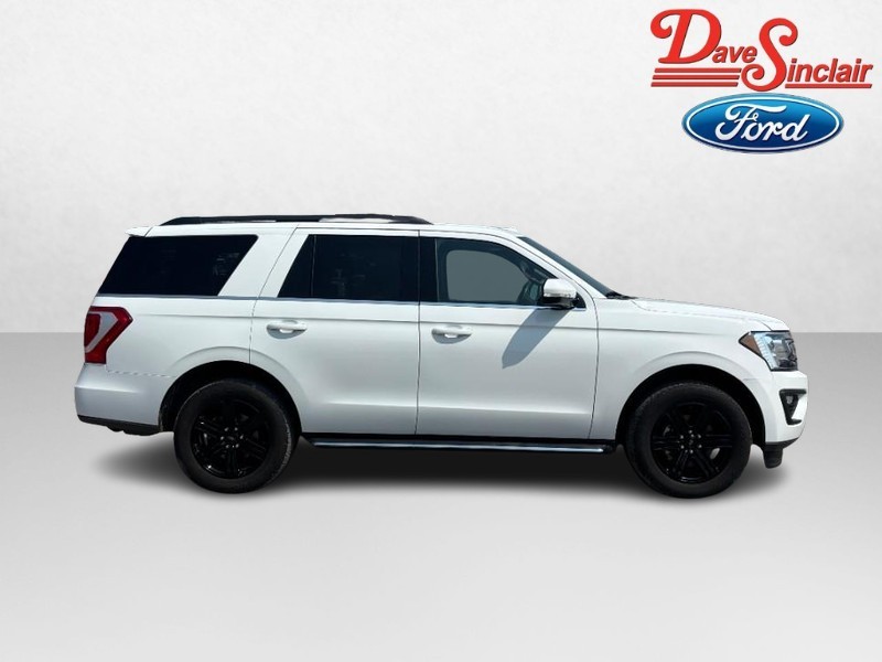 Ford Expedition Vehicle Full-screen Gallery Image 05