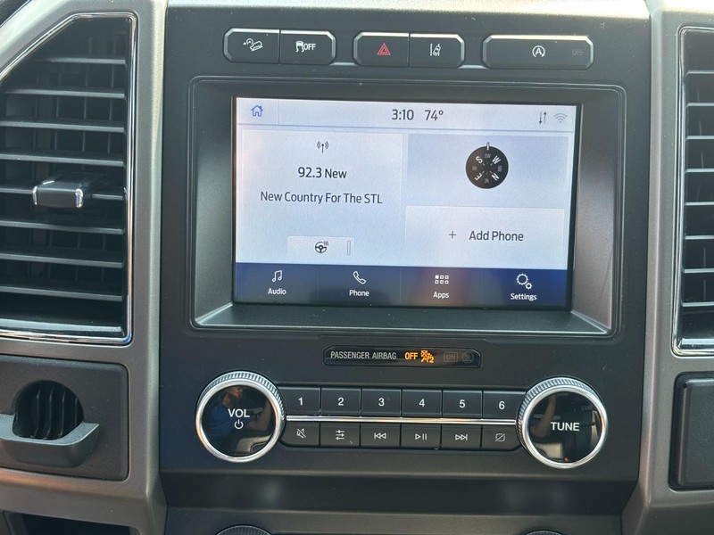 Ford Expedition Vehicle Full-screen Gallery Image 23