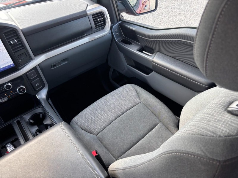Ford F-150 Vehicle Image 16