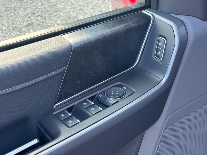 Ford F-150 Vehicle Image 18