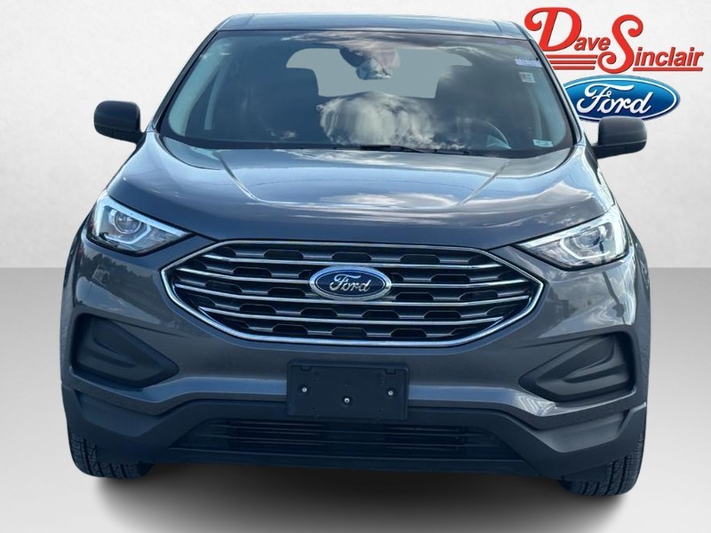 Ford Edge Vehicle Full-screen Gallery Image 02