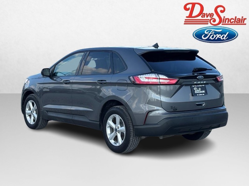 Ford Edge Vehicle Full-screen Gallery Image 09
